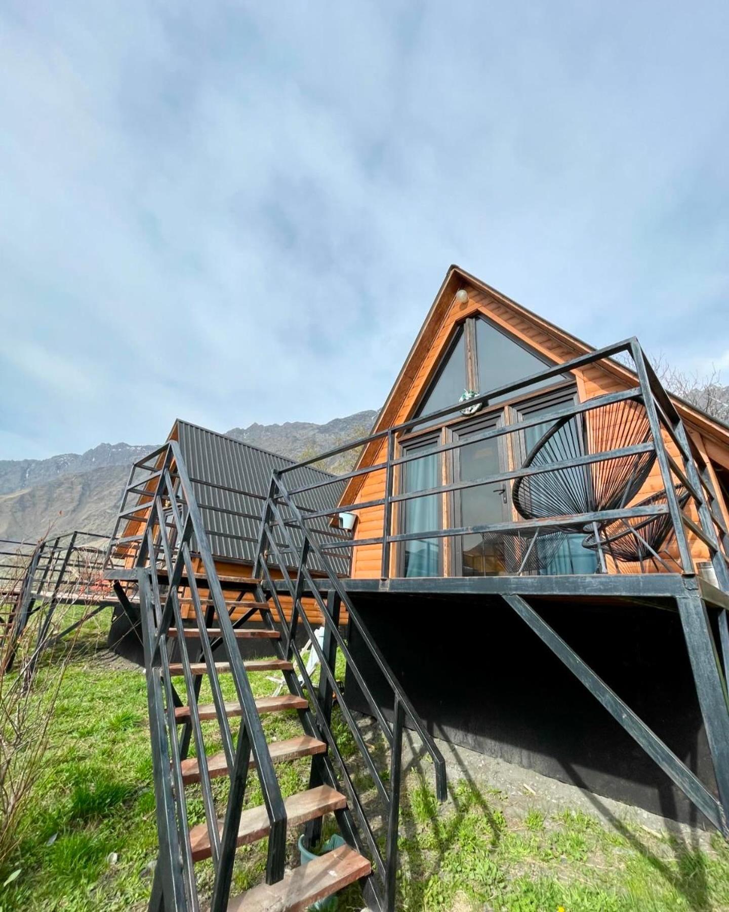 Kazbegi Kuro Cottages Esterno foto